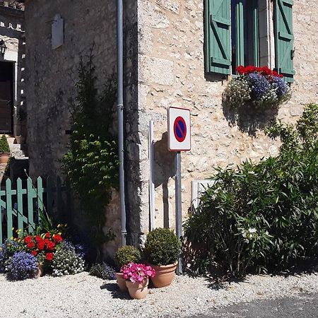 Les Charmes Du Lac Esclauzels Buitenkant foto